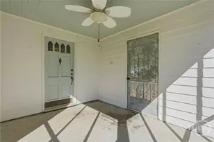 425 Columbus Dr, Savannah, GA 31405 - Photo 8