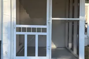 425 Columbus Dr, Savannah, GA 31405 - Photo 32