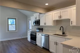 15 Altman Dr, Savannah, GA 31404 - Photo 8