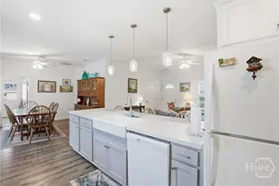 613 Leaning Oaks Dr, Savannah, GA 31410 - Photo 8
