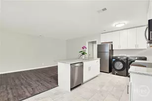 1311 E 55th St, Savannah, GA 31404 - Photo 8