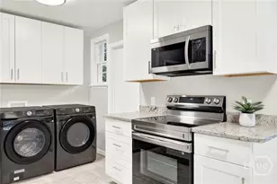 1311 E 55th St, Savannah, GA 31404 - Photo 12