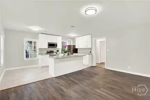1311 E 55th St, Savannah, GA 31404 - Photo 24