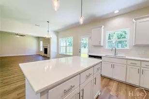190 Providence Loop, Hinesville, GA 31313 - Photo 6
