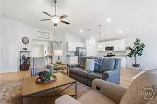 28 Flagler Dr, Savannah, GA 31419 - Photo 10
