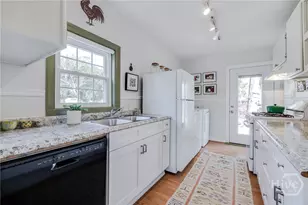 2130 Hanson St, Savannah, GA 31404 - Photo 12