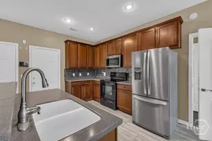 830 Granite Ln, Savannah, GA 31419 - Photo 10