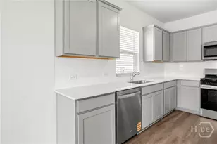 378 Crosstown Ave, Richmond Hill, GA 31324 - Photo 6