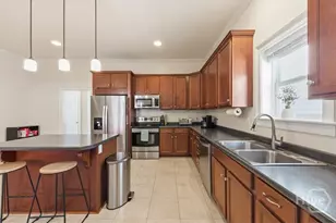 516 W 37th St, Savannah, GA 31415 - Photo 4