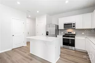 358 Crosstown Ave, Richmond Hill, GA 31324 - Photo 12