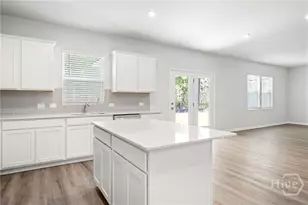 358 Crosstown Ave, Richmond Hill, GA 31324 - Photo 14