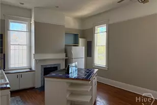 836 E Henry St, Savannah, GA 31401 - Photo 6
