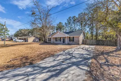 166 W Kenny Drive, Hinesville, GA 31313 - Photo 2