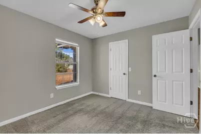 166 W Kenny Drive, Hinesville, GA 31313 - Photo 16