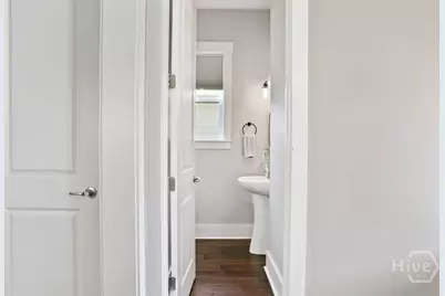 546 E 32nd Street, Savannah, GA 31401 - Photo 22
