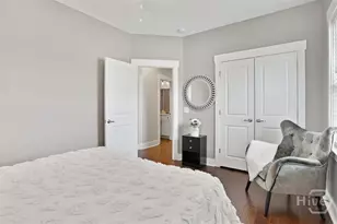 546 E 32nd St, Savannah, GA 31401 - Photo 32