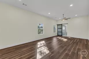 801 W 50th St, Savannah, GA 31405 - Photo 8