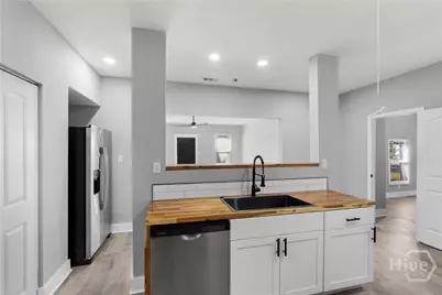 2138 Louisiana Avenue, Savannah, GA 31404 - Photo 8