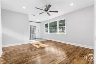 2102 Auburn St, Savannah, GA 31404 - Photo 12