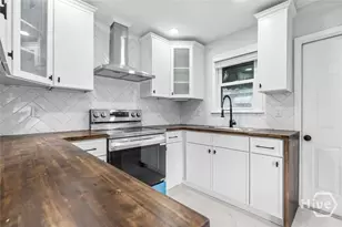 2102 Auburn St, Savannah, GA 31404 - Photo 8