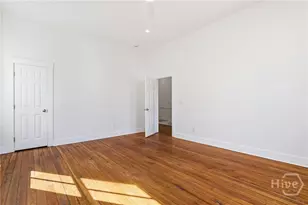 203 E 39th St, Savannah, GA 31401 - Photo 24