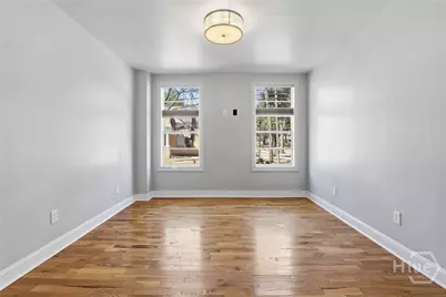 521 W 37th Street, Savannah, GA 31415 - Photo 4