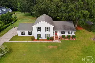 138 Thornhill Dr, Brunswick, GA 31525 - Photo 2