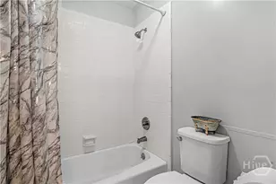 138 Thornhill Dr, Brunswick, GA 31525 - Photo 6