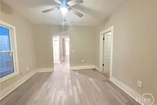 1207 E Bolton St, Savannah, GA 31404 - Photo 12