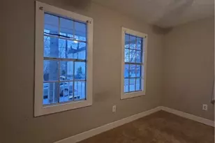 1207 E Bolton St, Savannah, GA 31404 - Photo 4