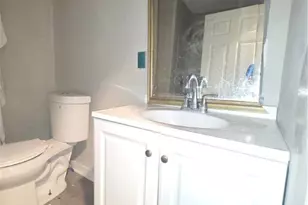 1207 E Bolton St, Savannah, GA 31404 - Photo 14