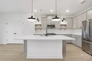 296 Kingswood Cir, Savannah, GA 31302 - Photo 6