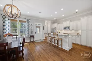 203 E 56th St, Savannah, GA 31405 - Photo 10