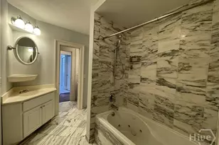 227 W Broughton St, Savannah, GA 31401 - Photo 8