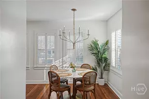 108 W Jones St, Savannah, GA 31401 - Photo 8