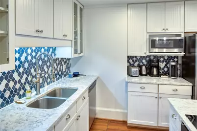 108 W Jones Street, Savannah, GA 31401 - Photo 32