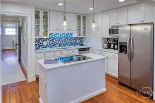 108 W Jones St, Savannah, GA 31401 - Photo 30