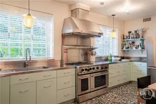 102 E 45th St, Savannah, GA 31405 - Photo 10