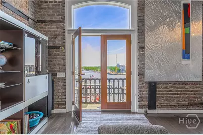 42 E Bay Street #5, Savannah, GA 31401 - Photo 4