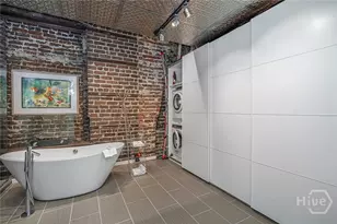 42 E Bay St, Savannah, GA 31401 - Photo 20