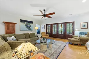 1 Fire Thorne Ln, Savannah, GA 31411 - Photo 6