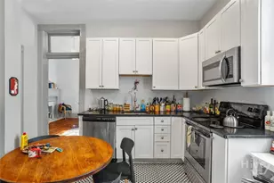 21 W 36th St, Savannah, GA 31401 - Photo 16
