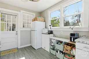 19 Smith Ave, Savannah, GA 31408 - Photo 14