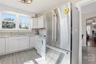 19 Smith Ave, Savannah, GA 31408 - Photo 12