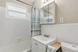 19 Smith Ave, Savannah, GA 31408 - Photo 16
