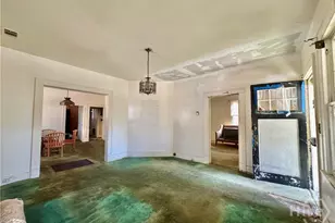 812 E 32nd St, Savannah, GA 31401 - Photo 4