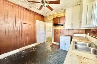812 E 32nd St, Savannah, GA 31401 - Photo 10