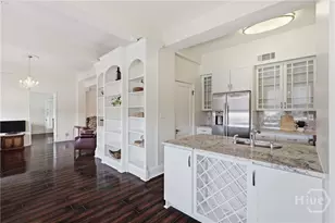 106 W Gwinnett St, Savannah, GA 31401 - Photo 10