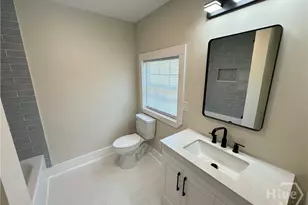 1112 E Anderson St, Savannah, GA 31404 - Photo 12