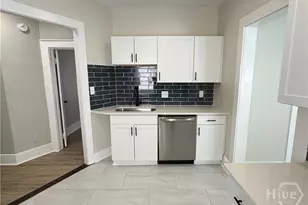 1112 E Anderson St, Savannah, GA 31404 - Photo 4
